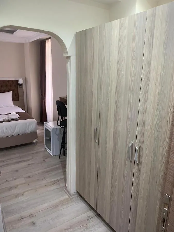 Luna Suites Taksim Istanbul 3*,